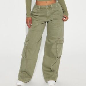 Baggy Green Cargo pants